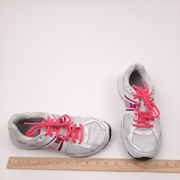 Nike Dart 10 Running Shoes White and Pink Size 8.5 Motion Fit Reslon - Picture 8 of 12